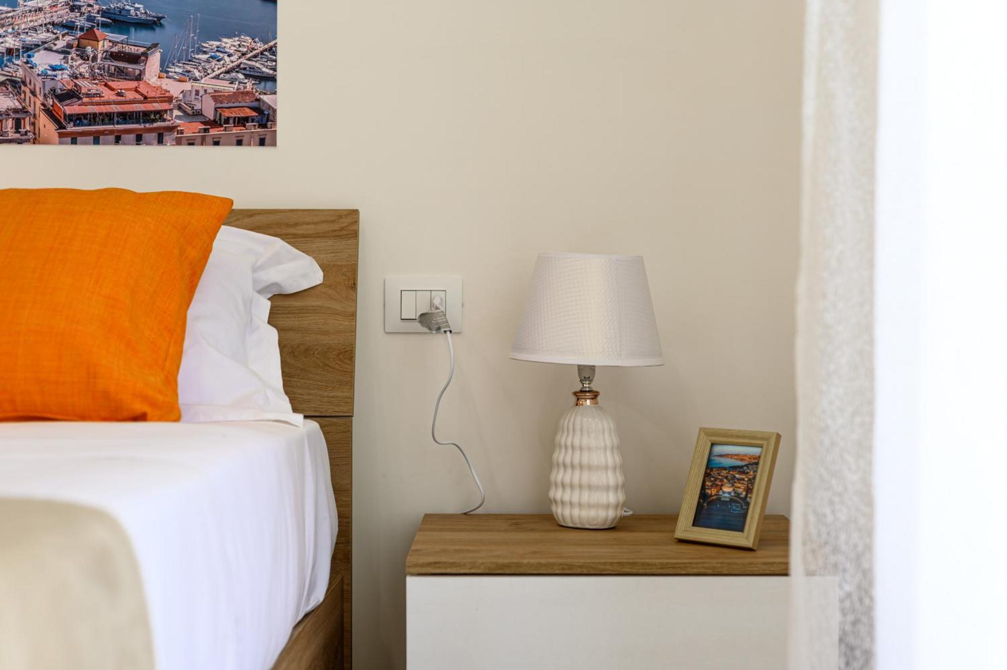 Domus Romeo Appartement Napels Buitenkant foto