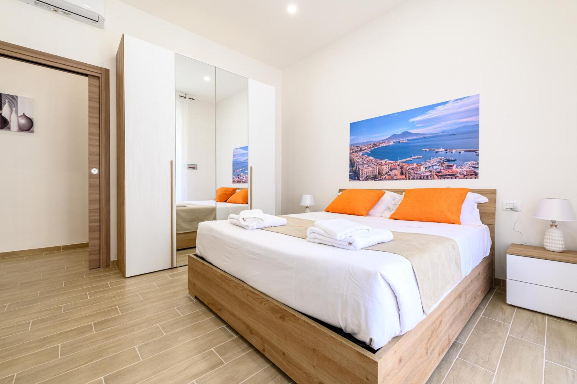 Domus Romeo Appartement Napels Buitenkant foto