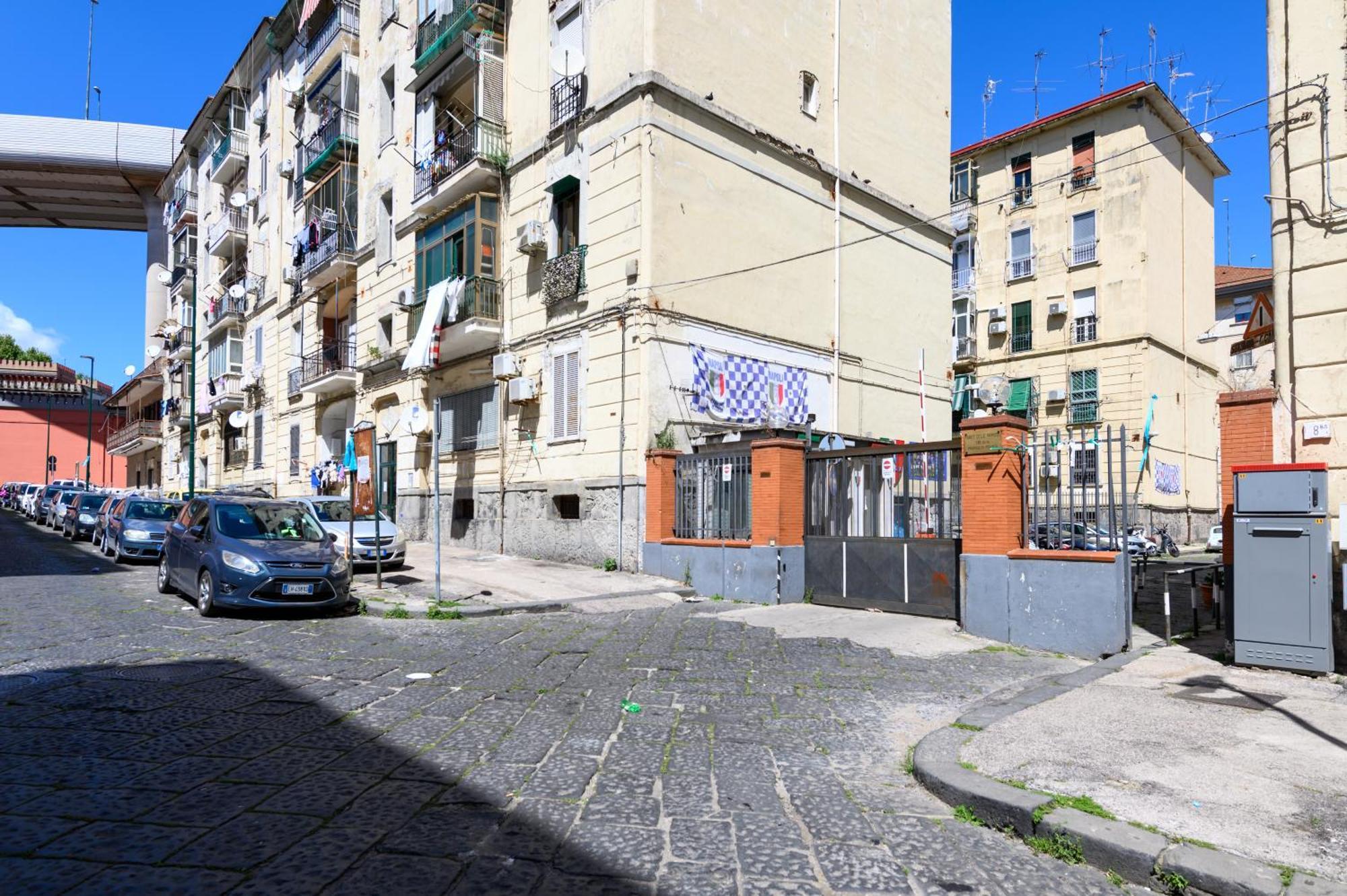 Domus Romeo Appartement Napels Buitenkant foto