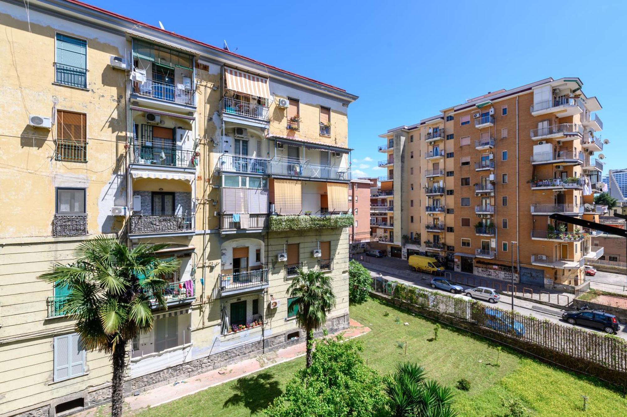 Domus Romeo Appartement Napels Buitenkant foto